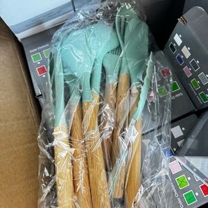 Pink Silicone Kitchen Utensil Set